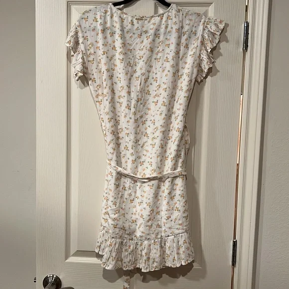 Billabong Wrap and Roll Floral mini dress - Picture 2 of 8